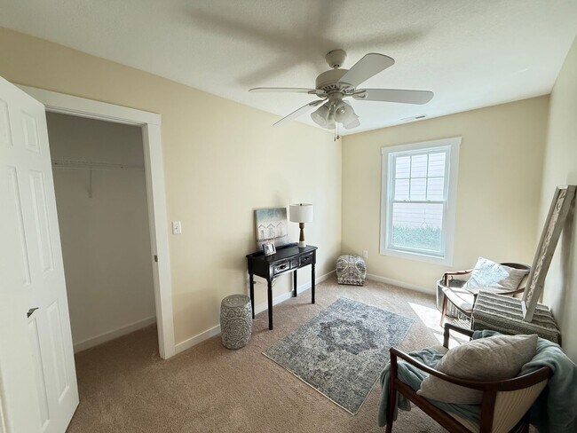 Building Photo - Immaculate Arden Three Bedroom Ranch With Two Car Garage