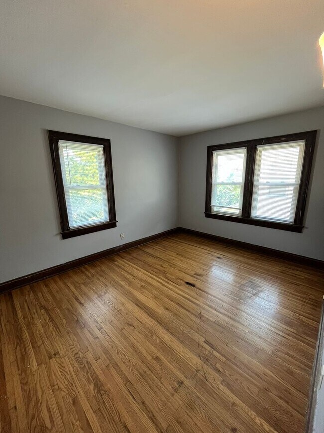 Building Photo - 452-454-454 S Huron Ave