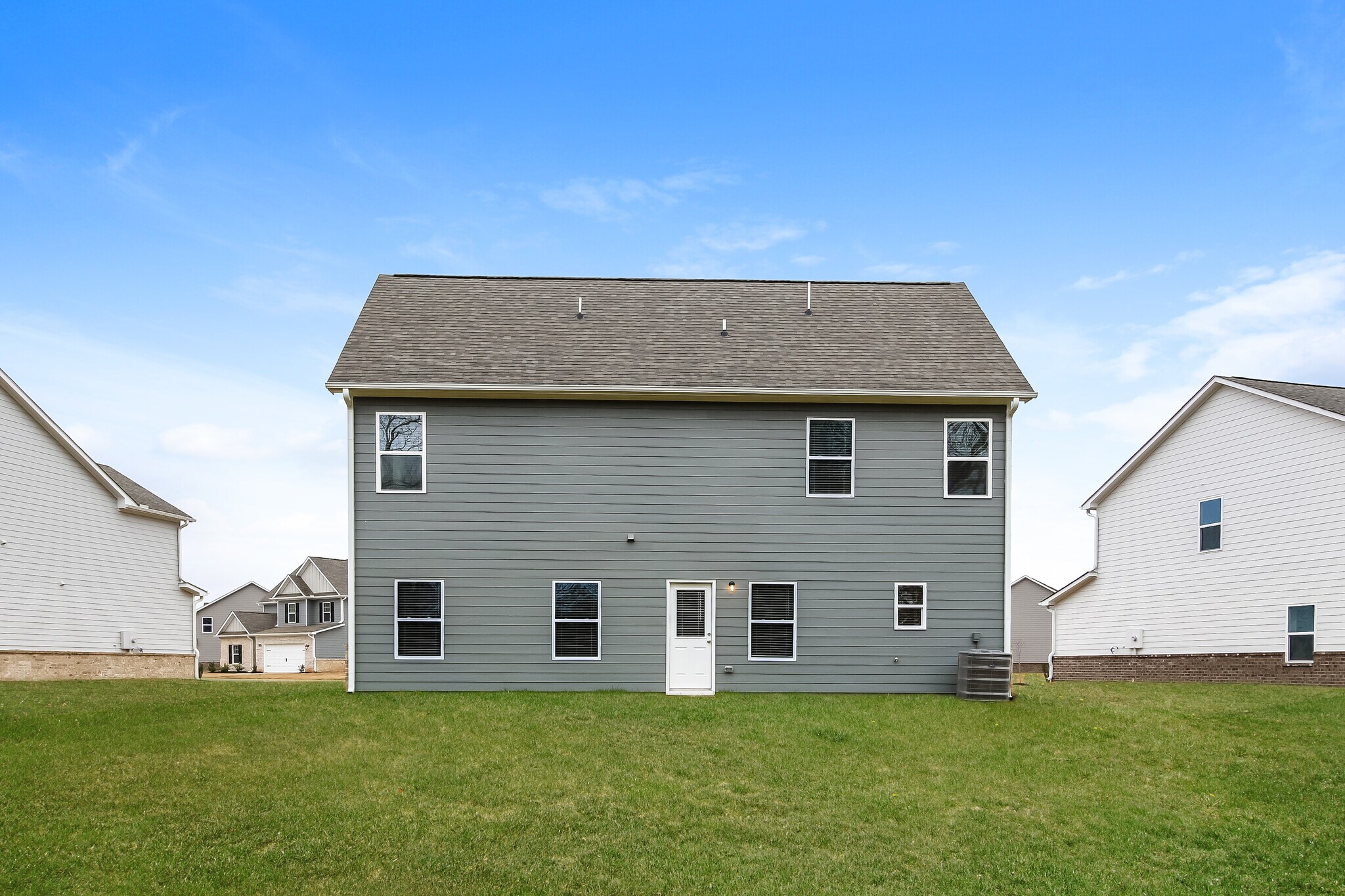 Building Photo - 3245 Bridgewood Dr