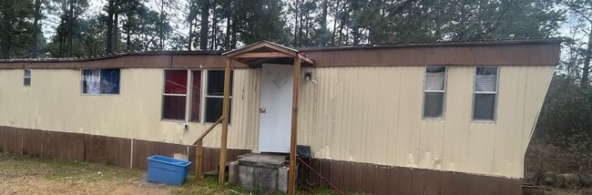 Primary Photo - Section 8 Vouchers Apply Now! Rent this 2 ...