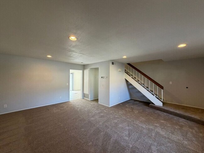 Building Photo - 3033 Via Sabinas