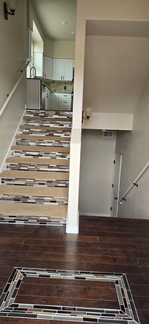Building Photo - Stunning 3-BR Home with Views, Upgrades, & Oversized Garage!