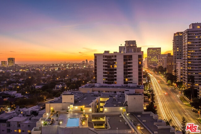 Building Photo - 10590 Wilshire Blvd