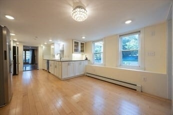 Building Photo - 18 Beacon Pl