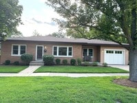 Building Photo - 4840 Prospect Ave