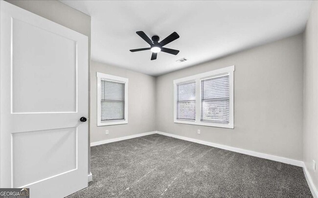 Building Photo - 1453 Lockwood Dr SW