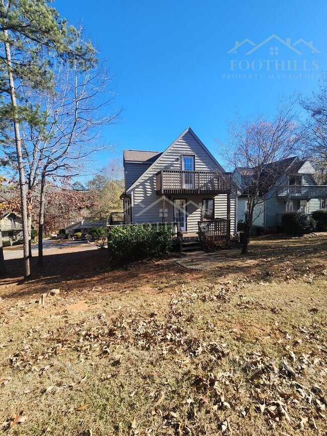 Building Photo - 235 Harbor Dr