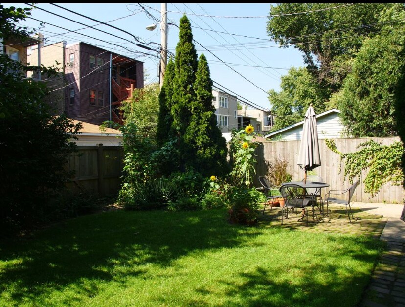 Building Photo - 5522 N Wayne Ave