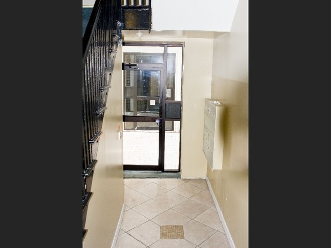 Lobby Photo - 5201-5203 Wayne Ave