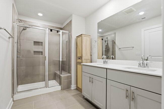 Building Photo - 2317 Belterra Dr