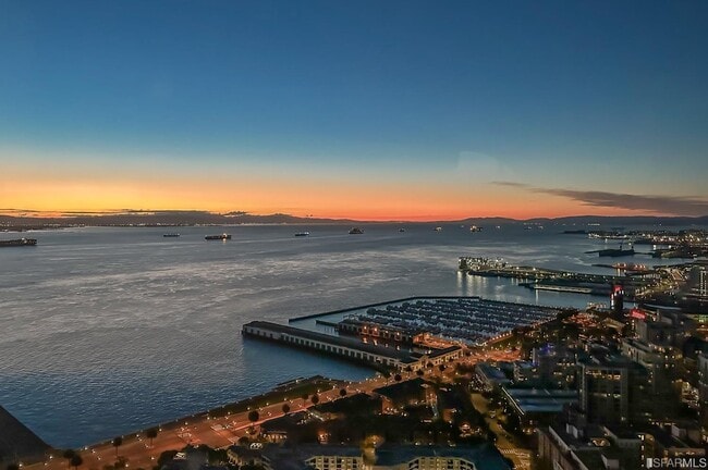 Building Photo - 401 Harrison St