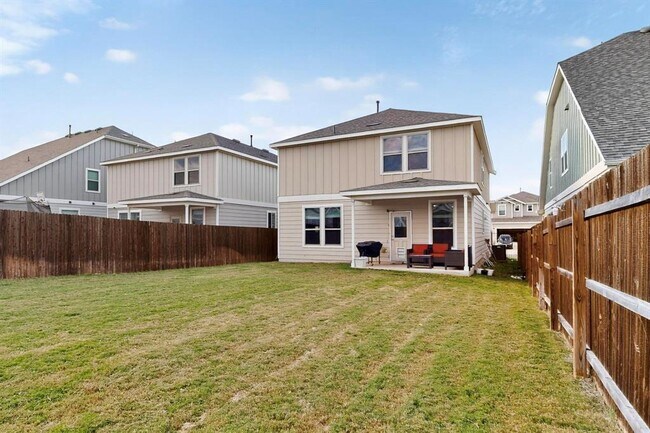 Building Photo - 128 Banyon Dr