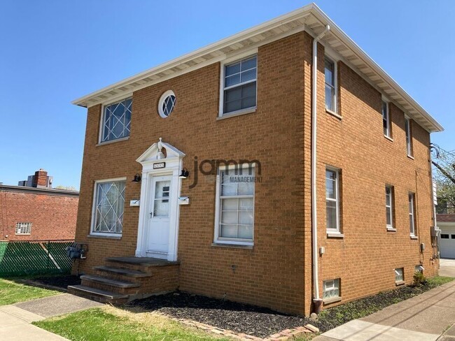 Building Photo - 6099 Ridge Rd