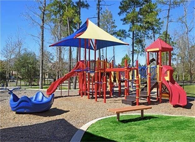 Building Photo - 204 Forest Peak Way