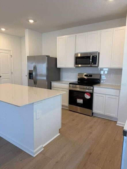 Building Photo - 5195 Loyalty Dr