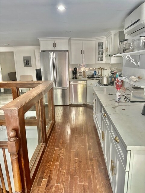 Building Photo - 308 Clifton Plz