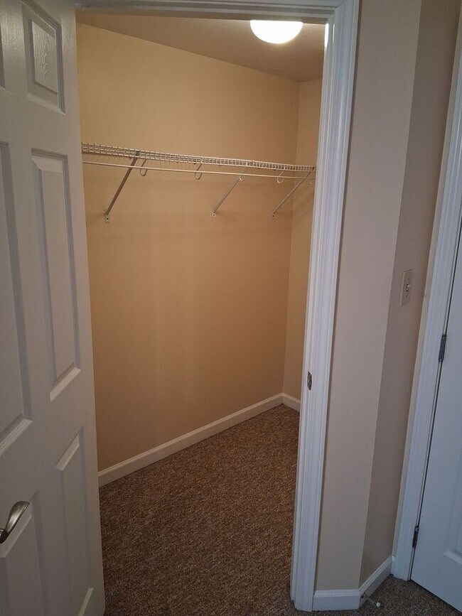 Building Photo - Laurel Station #307 - 3bed/2bath with awesome views of Laurel Avenue! $3000 monthly rent includes...