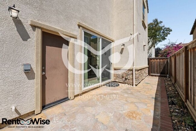 Building Photo - 1548 Glenn St