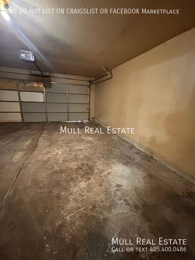 Building Photo - 2736 SE 89th Terrace