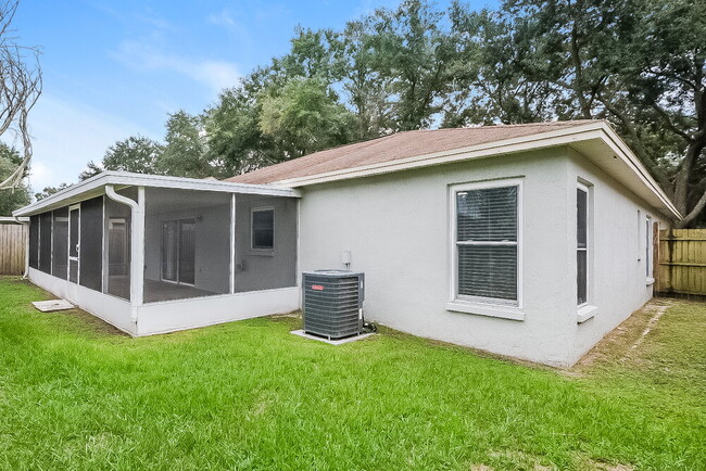 Building Photo - 1808 Rudder Dr