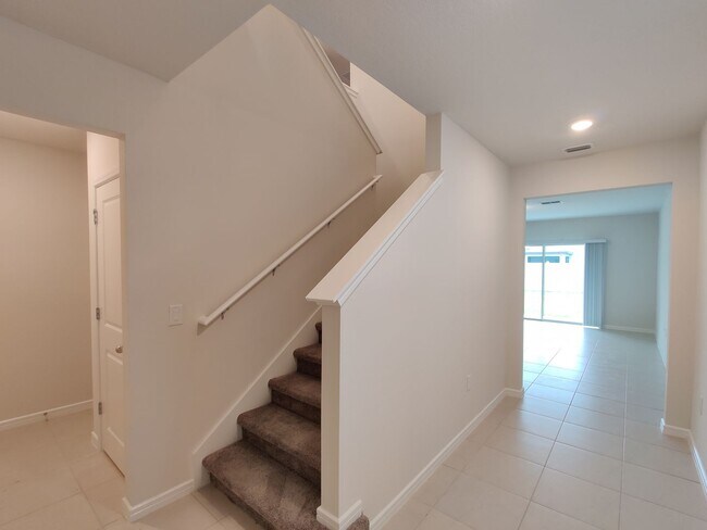 Building Photo - 30194 Merilee Pl