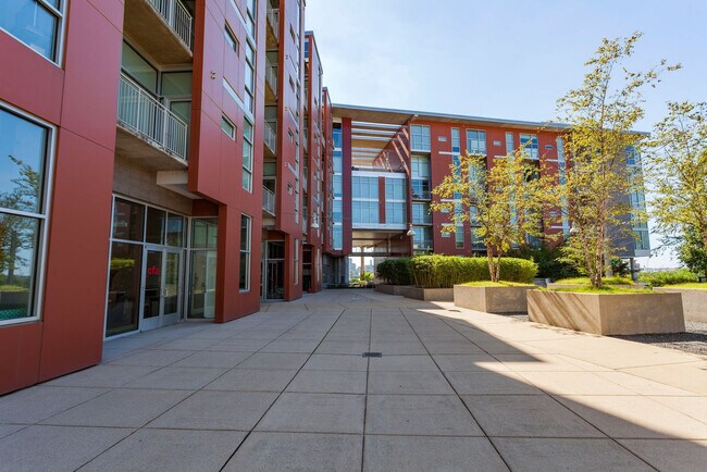 Building Photo - 2115 Yeaman Pl