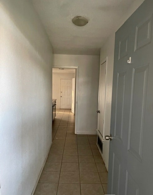 Building Photo - 2714 Tampico Dr