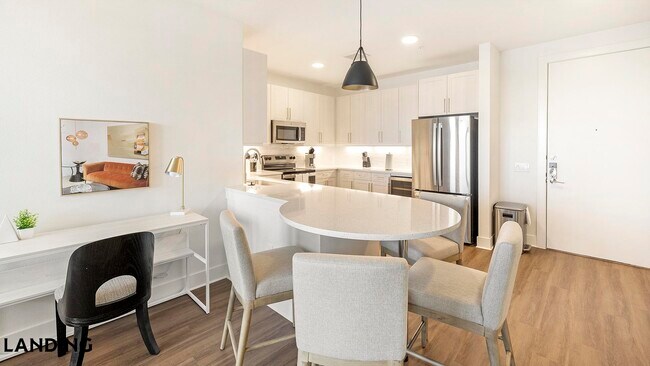 Building Photo - 108 N US Hwy 377