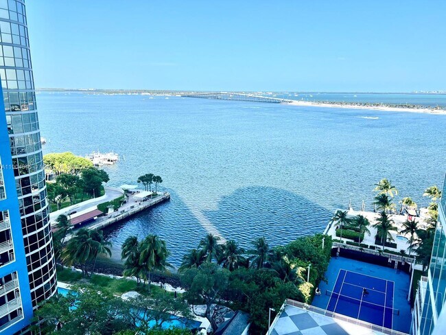 Building Photo - 2101 Brickell Ave