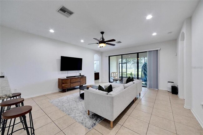 Building Photo - 307 Star Shell Dr