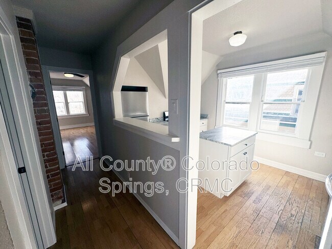 Building Photo - 330 E Cache La Poudre St