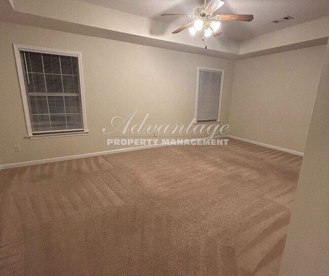 Building Photo - Newly Renovated Home | Collierville