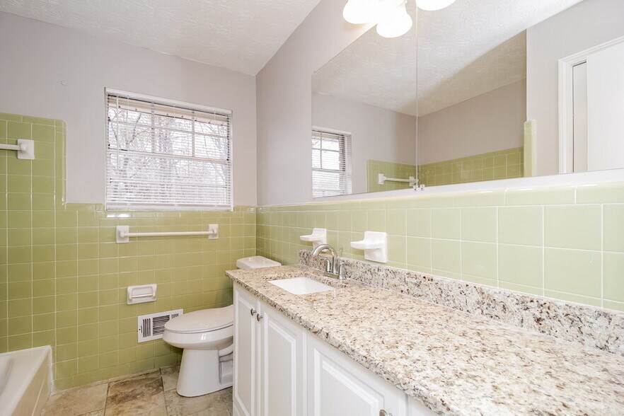 Building Photo - 2071 Old Alabama Rd SW