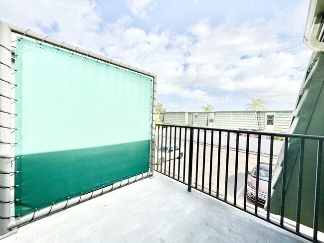 Building Photo - 1799 N Highland Ave