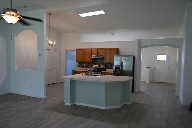Building Photo - 41 Buffalo Bill Dr