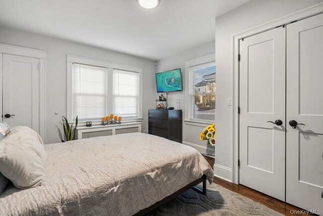 Building Photo - 9 George St