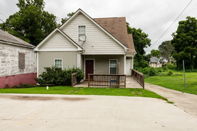 Building Photo - 1607 Ralph David Abernathy Blvd SW