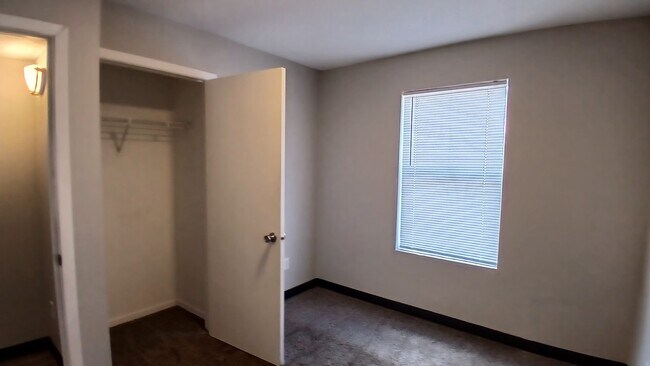 Building Photo - 60 Miller Ave SW