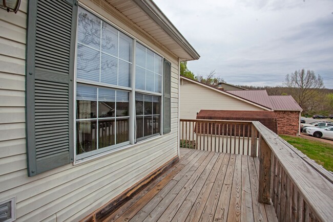 Building Photo - 2484 N Brophy Cir