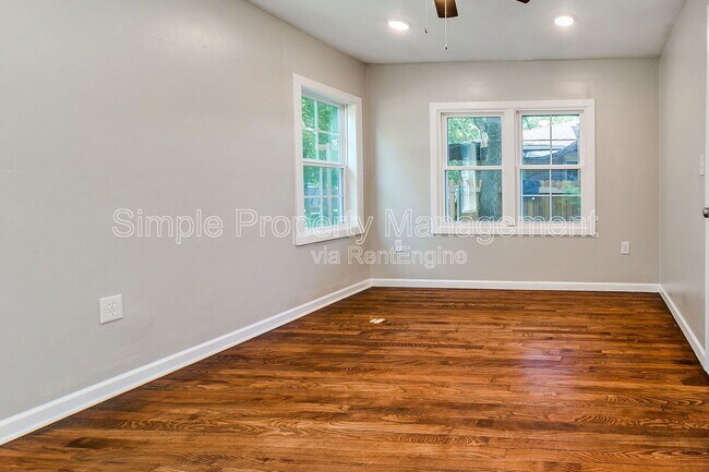Building Photo - 1232 N Independence Ave
