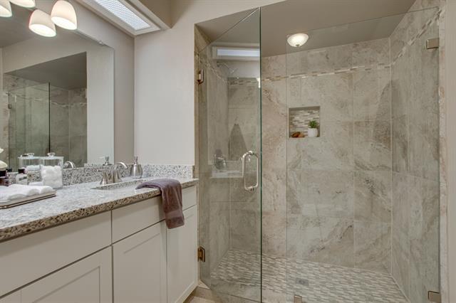 Building Photo - 224 Samuel Blvd