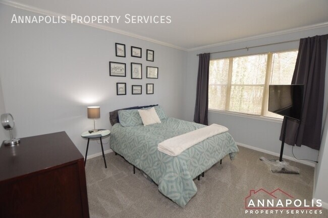 Building Photo - 60H Sandstone Court-