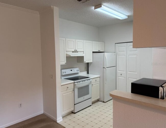 Building Photo - 814 Arbor Lakes Cir