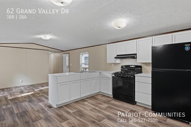 Building Photo - 62 Grand Valley Dr