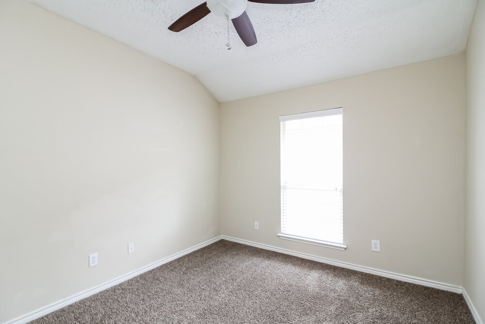 Building Photo - 1554 Cardigan Ln