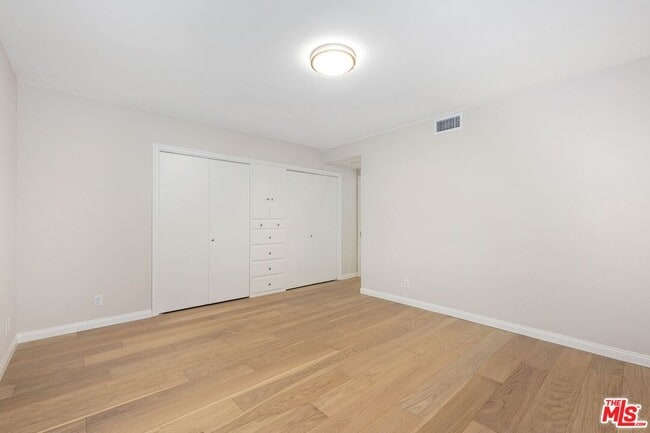 Building Photo - 6204 S Corning Ave