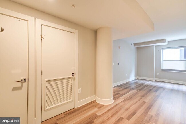 Building Photo - 1311 13th St NW
