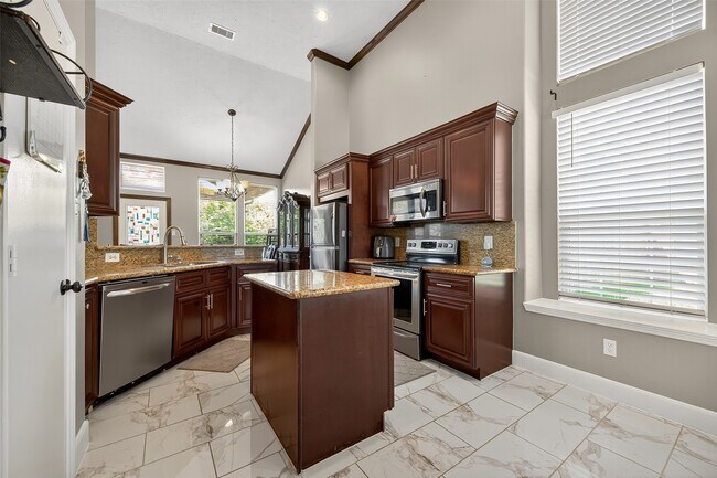 Building Photo - 15222 Harlin