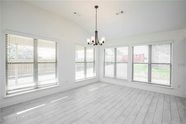 Building Photo - 400 Manfield Ave