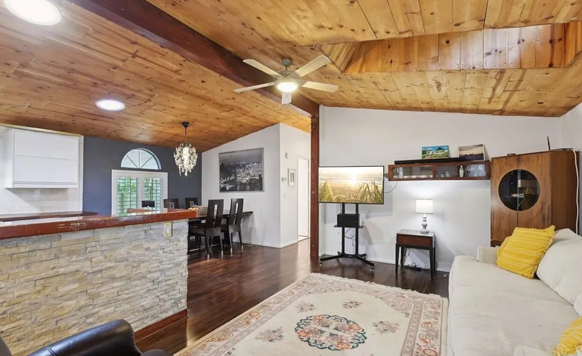 Building Photo - 1165 Cherokee